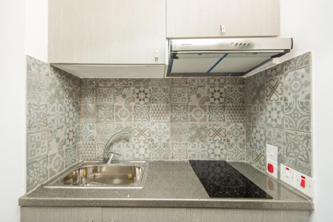 Sea View Flat 301 Apartment Larnaca Exterior photo